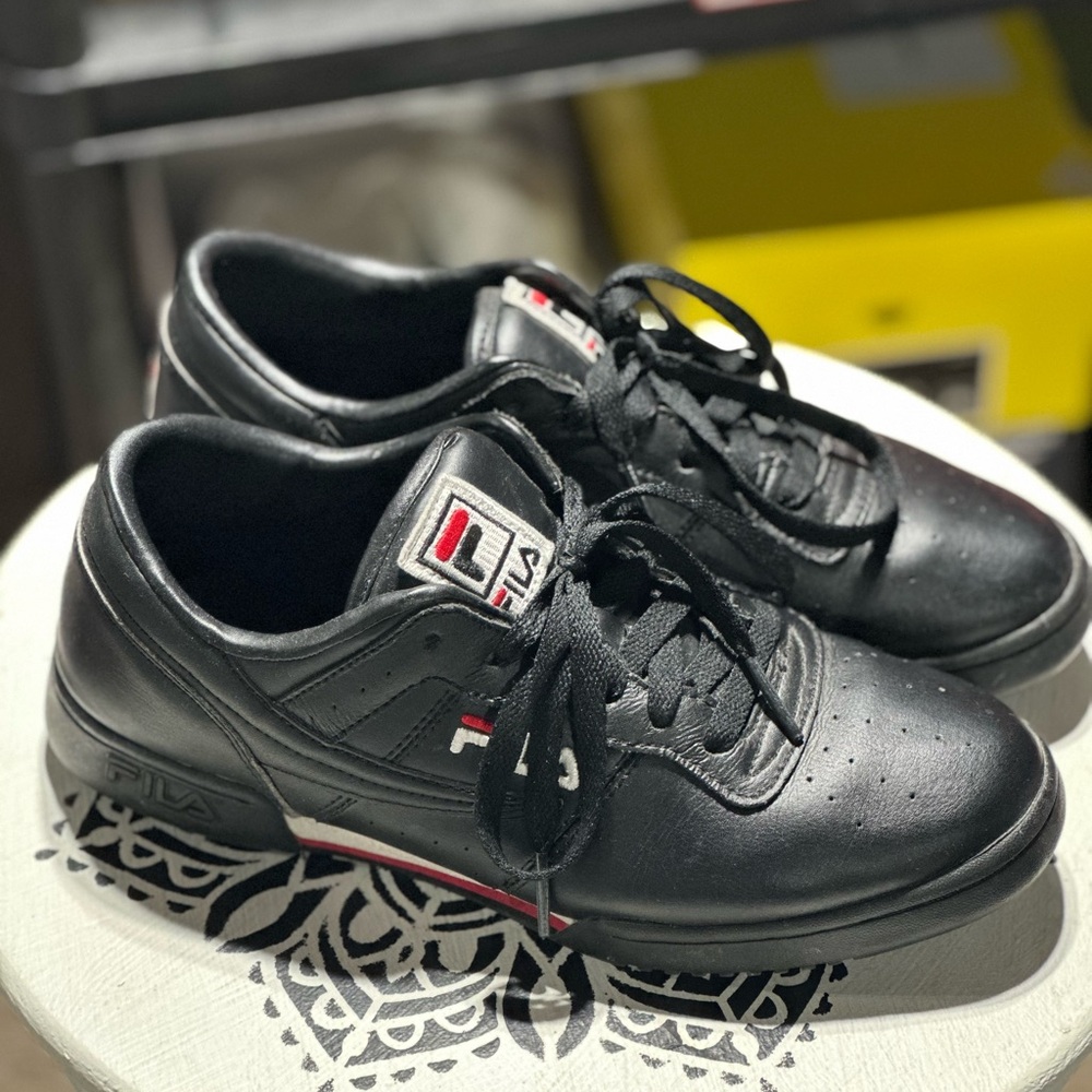 Fila Men's Black and Red Sneakers